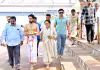 సోదరుడి అస్థికలను గోదావరిలో కలిపిన జయప్రద (ఫోటోలు)
