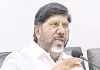 విద్యుత్&zwnj; స్తంభాలపై కేబుల్&zwnj; వైర్లు తొలగించండి 