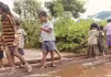 స్తంభాలే వంతెన.. 
