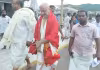 తిరుమల శ్రీవారి సేవలో బాలీవుడ్ నటుడు (ఫొటోలు)