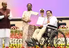 అంధ లెఫ్టినెంట్ కల్నల్ నుంచి వీల్&zwnj;చైర్ మోడల్ వరకు..!