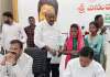 మానసిక అస్వస్థతతో అబుదాబిలో తెలంగాణా కార్మికుడు, ప్రజావాణిలో వినతి