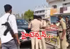 రణరంగమైన ఛైర్మన్ ఎన్నిక.. వివేక్&zwnj; కారుపై రాళ్లదాడి