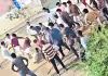 చికెన్&zwnj; అడిగినందుకు చితక్కొట్టారు!
