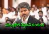 బ్లాక్ అండ్ వైట్ సూట్ అందుకే: ఎం విజ&zwnj;య్&zwnj;