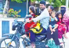 ఏడుగురి సవారి.. ఏమవుతుందో మరి!
