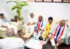 కర్ణాటక సీఎం డీకే శివకుమార్&zwnj;తో బీసీ నేతల కీలక భేటీ