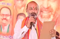 Telangana BJP Chief Bandi Sanjay Writes Open Letter To CM KCR - Sakshi