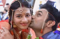 Amrita Rao Wore RS 3000 Saree For Her Wedding - Sakshi