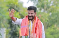 Telangana Pcc Chief Revanthreddy Sensational Comments On Ktr - Sakshi