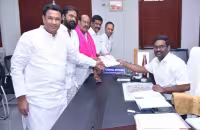 Telangana MP Candidates Submit Their Nomination Forms  - Sakshi